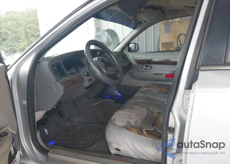 2000 Mercury Grand Marquis Ls z USA, uszkodzony, nr VIN 2MEFM75W3YX604349